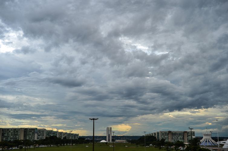 Esplanada dos Ministérios, Congresso Nacional, Catedral de Brasília