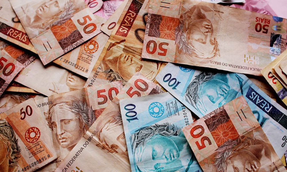 Receita alerta para uso irregular de créditos tributários em 3 mil empresas