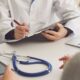 Atestado médico durante as férias suspende ou interrompe o período