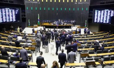 Câmara deve votar urgência de projeto que isenta IR para quem ganha até R$ 5 mil