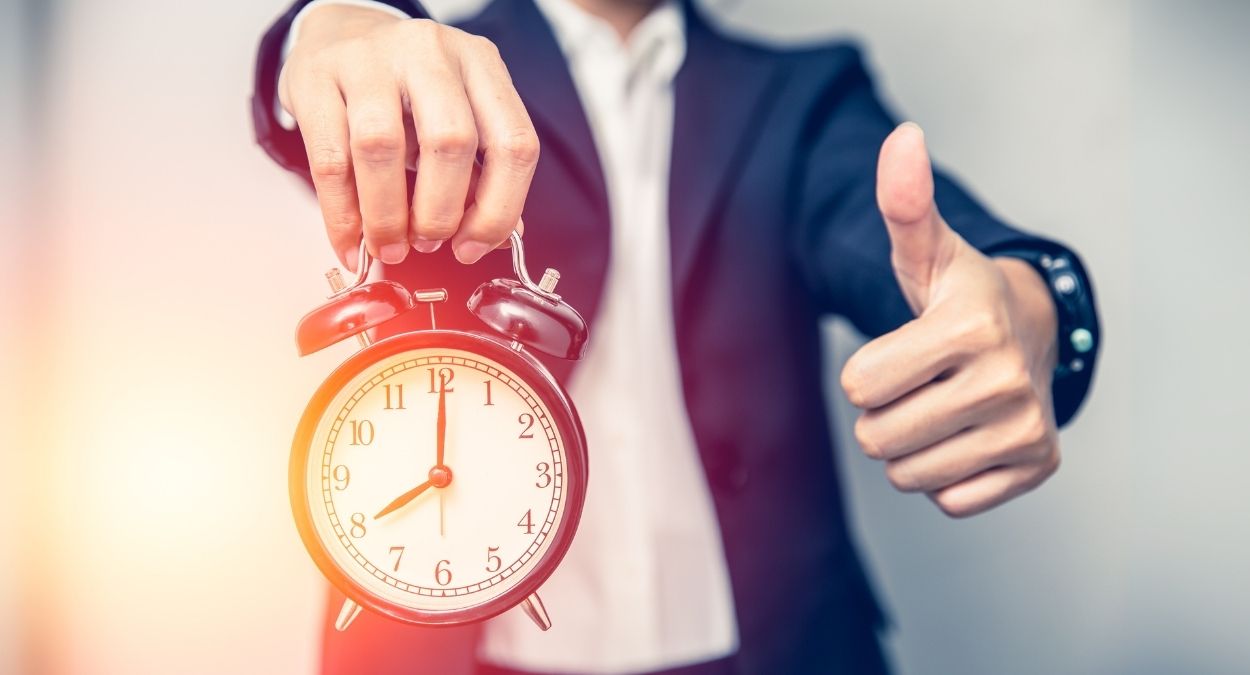 A partir de quantos funcionários é obrigatório o controle de ponto?