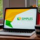 computador com a logo do simples nacional