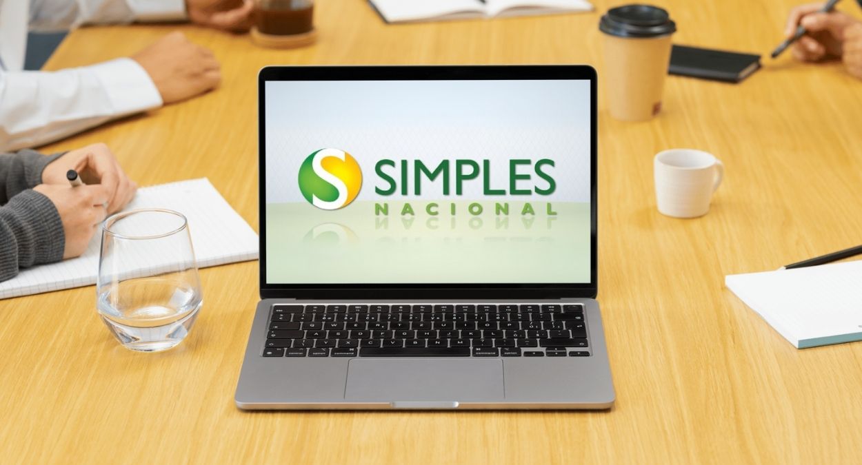 Contadores enfrentam o gargalo do Simples Nacional: rotina manual pressiona escritórios e limita crescimento