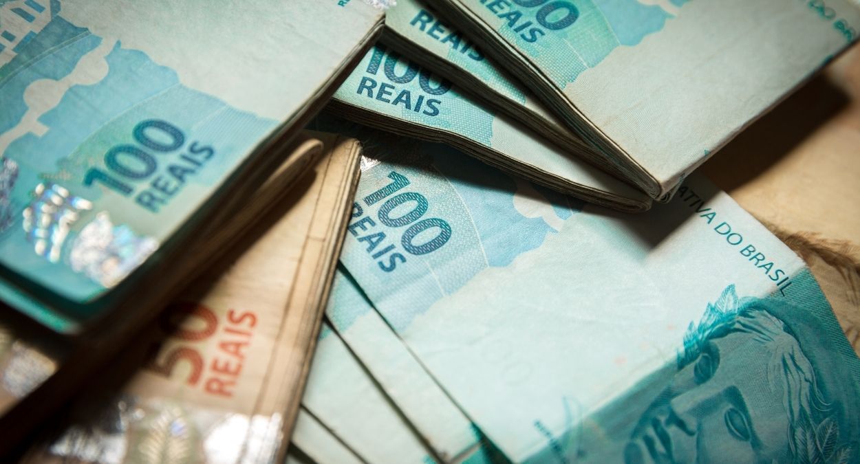 INSS bate o martelo e libera 13º salário em novembro. Veja quem pode!