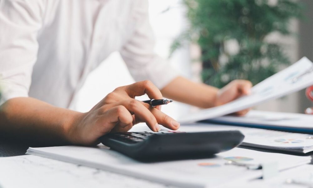 Optar pela desoneração da folha de pagamento é bom ou ruim para a empresa